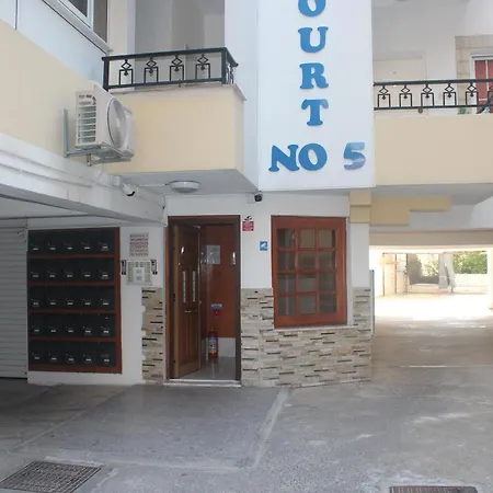 Apartment Helen Milos Court No.5