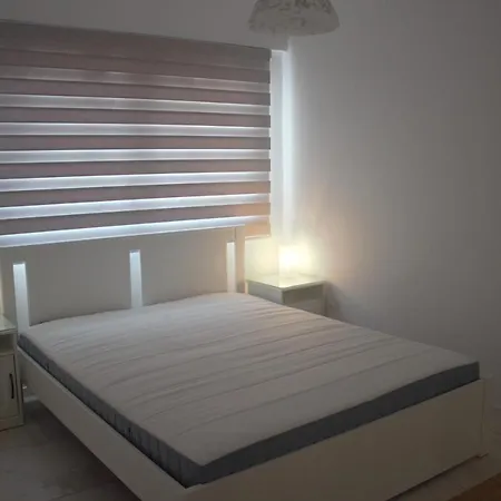 Helen Milos Court No.5 Apartment *